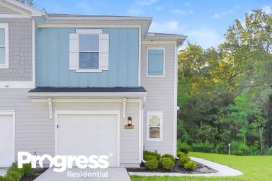 Main picture of Grove Pointe Community