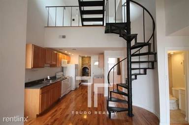 Main picture of 2900 N Broadway St