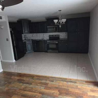 Main picture of 737 N Hite Ave