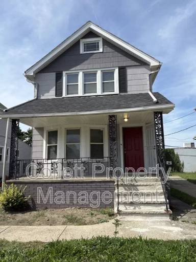 Main picture of 3058 W 116th St