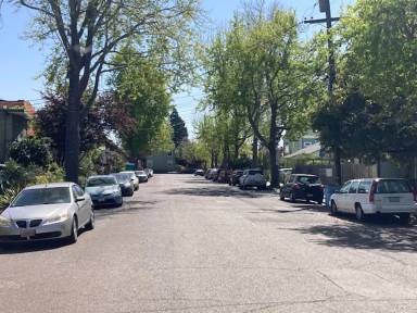 Main picture of 2411 McKinley Ave