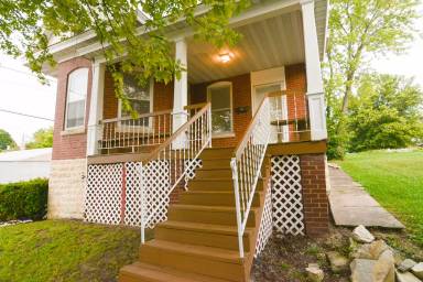 Main picture of 808 Jefferson St