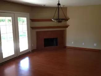 Main picture of 2955 E Edgewood Ave