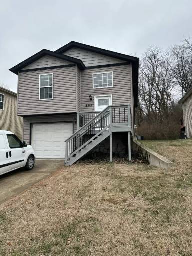 Main picture of 805 Black Jack Rd