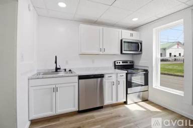 Main picture of 178 N 1st St
