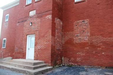 Main picture of 111 Beach St