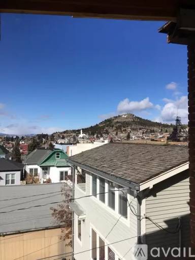 Main picture of 420 W Quartz St