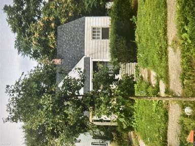 Main picture of 18853 Carrie St
