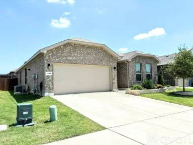 Main picture of 1037 Blackhorse Trl