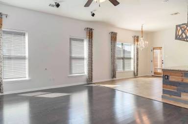 Main picture of 111 Gray Birch Loop