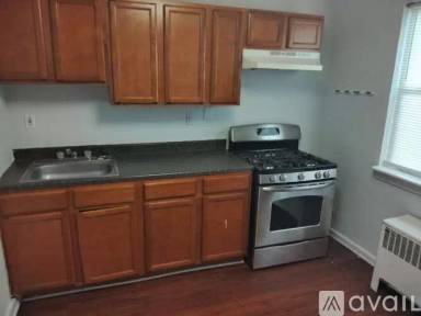 Main picture of 4000 Elkader Rd