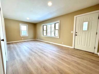 Main picture of 1504 Custer Rd