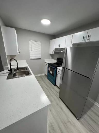 Main picture of 4955 Orange Blvd