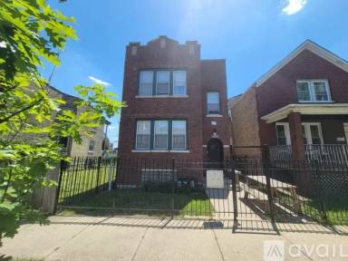 Main picture of 4241 W Crystal St