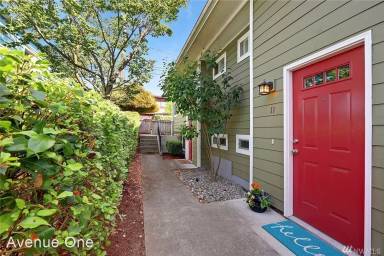Main picture of 9013 16th Ave SW