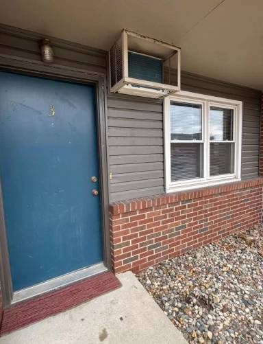 Main picture of Highland Court Apartments