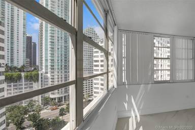 Main picture of Four Ambassadors Condo