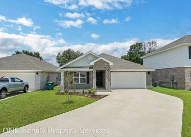 Main picture of 4636 Honor Guard Way
