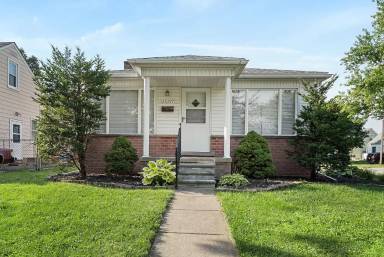 Main picture of 20197 Champaign St