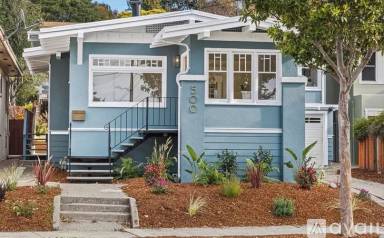 Main picture of 500 Dimm St