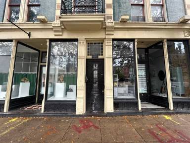 Main picture of 1435 Main St