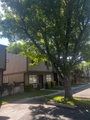 Main picture of Gull Pointe Apartments