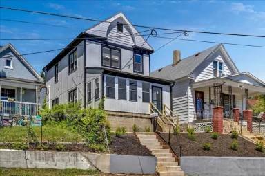 Main picture of 54 Broadview St