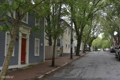 Main picture of 123 Transit St