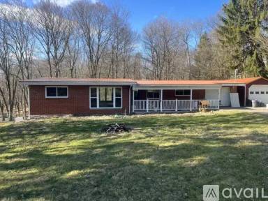 Main picture of 1720 Washington Rd