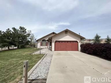 Main picture of 1830 Colt Ln
