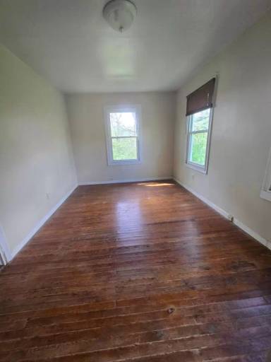 Main picture of 206 Flora Cir