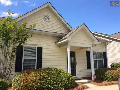 Main picture of 144 Huntington Cir