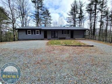Main picture of 316 Carl Giles Rd