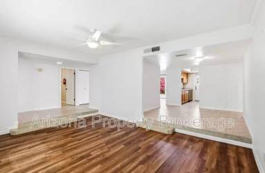 Main picture of 1704 E Bell de Mar Dr