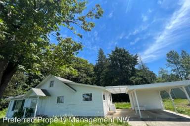 Main picture of 8413 83rd Ave NE