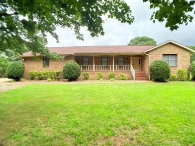 Main picture of 172 Hunts Neck Rd