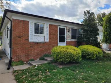Main picture of 20760 Webster St