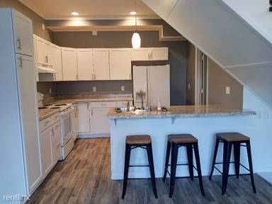 Main picture of 510 Pleasant St