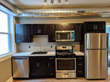 Main picture of 327 N Neville St