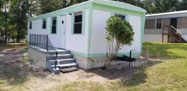 Main picture of Hillcrest Mobile Home Village