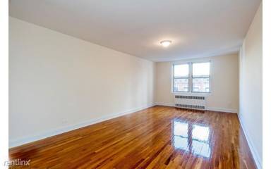 Main picture of 30 East End Avenue Apartments