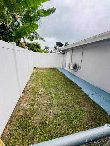 Main picture of 9025 SW 199th St