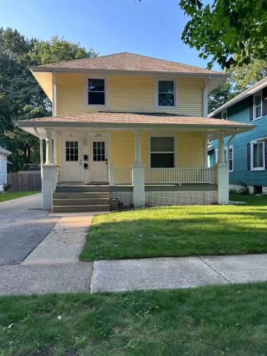 Main picture of 1209 Governor St
