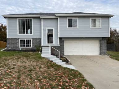 Main picture of 1704 Yorktown St