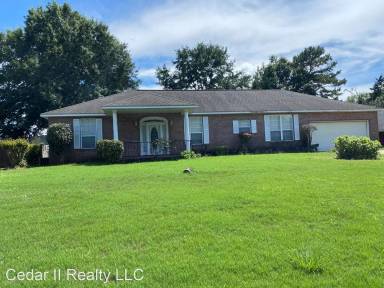 Main picture of 615 Lashae Ln
