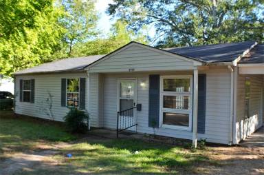 Main picture of 3710 Harrison Rd