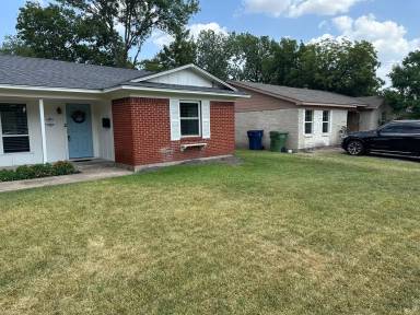 Main picture of 3018 Gardenia Dr