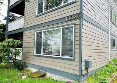 Main picture of 13385 Ambaum Blvd SW