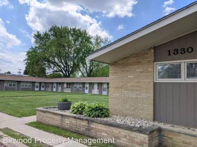 Main picture of 1330 N Stoughton Rd