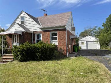 Main picture of 20671 Nicholas Ave